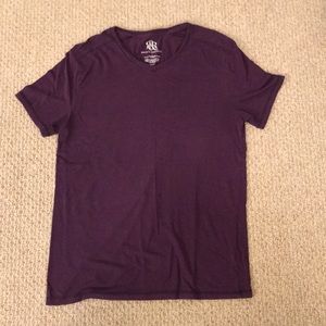 Men’s Rock&Republic Purple V-Neck Tee Size M
